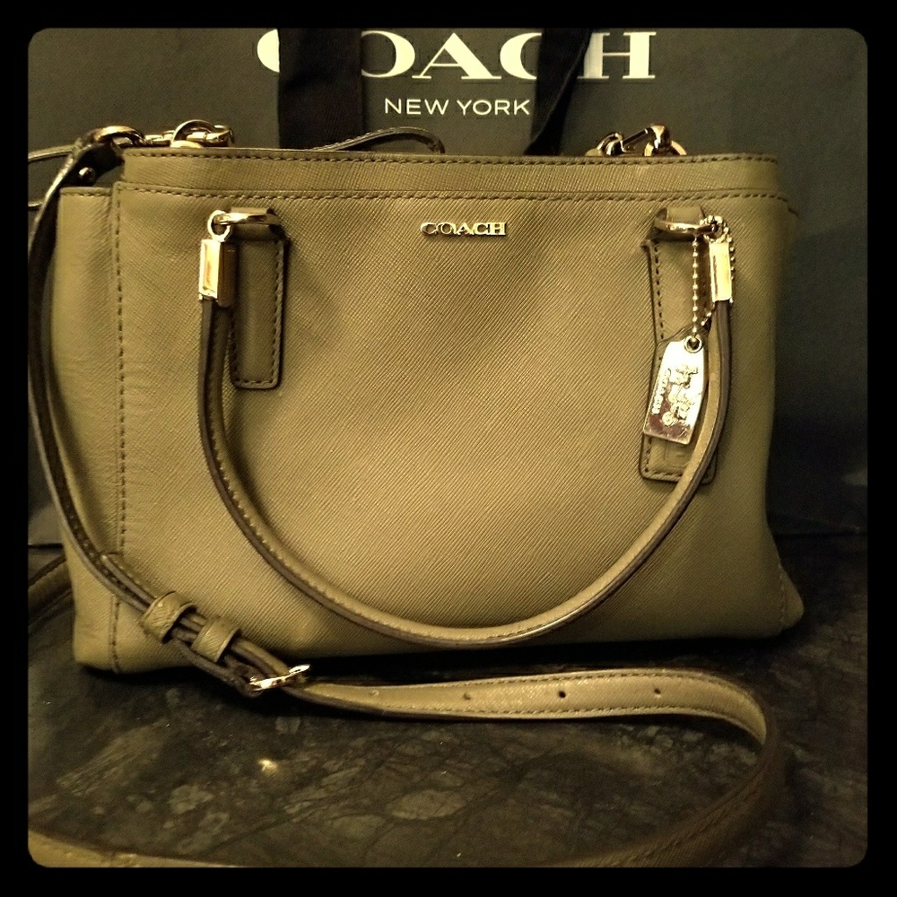 ❤Olive Green  Coach Crossbody Purse❤